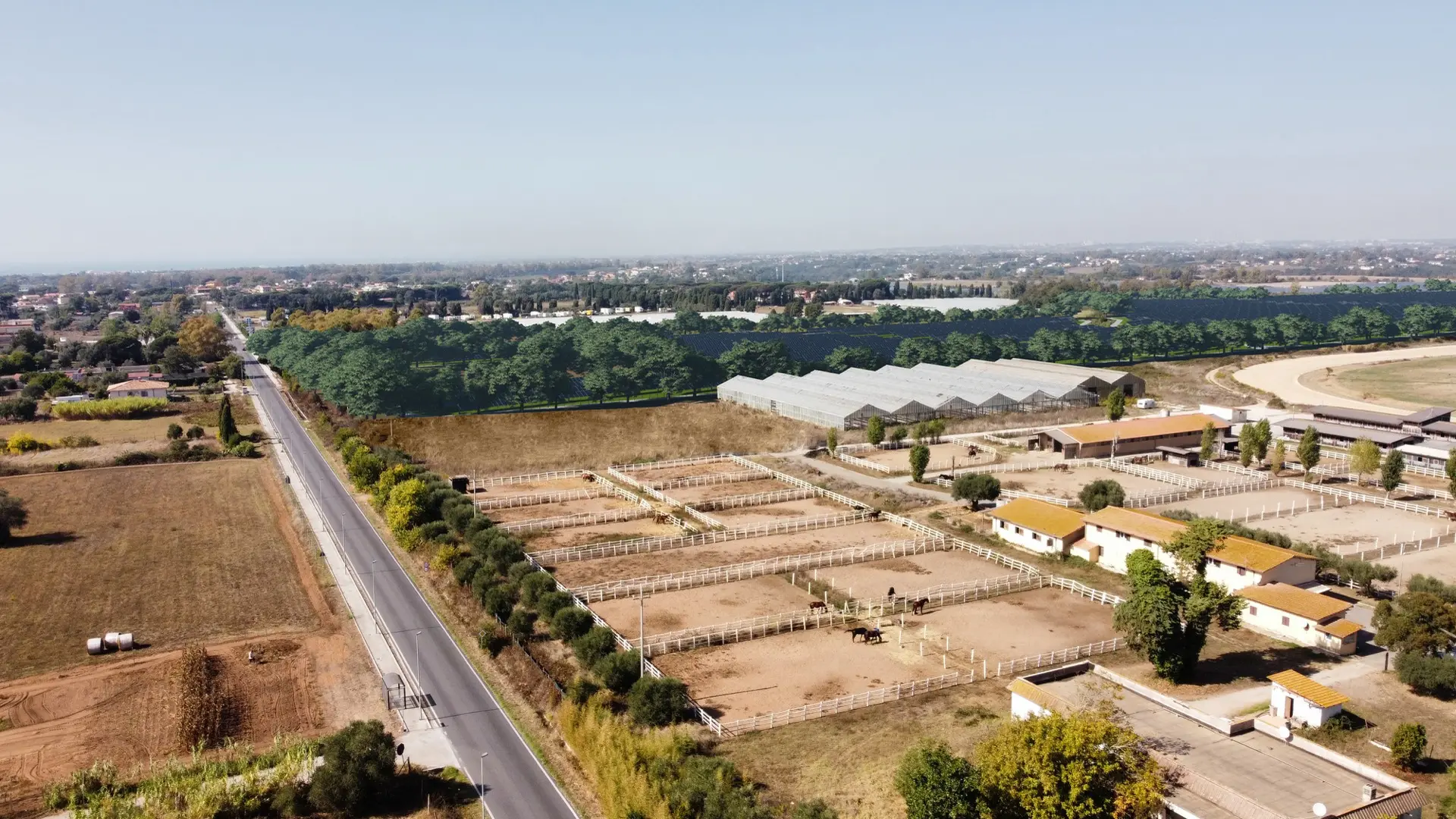 Render fotorealistico - Fotoinserimenti per impianto agrivoltaico utility-scale (~20 MW) – valutazione impatto visivo